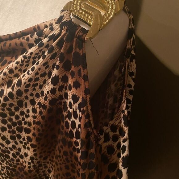 Julie’s Closet Cold Shoulder Leopard Print Sz 1X - Picture 10 of 13